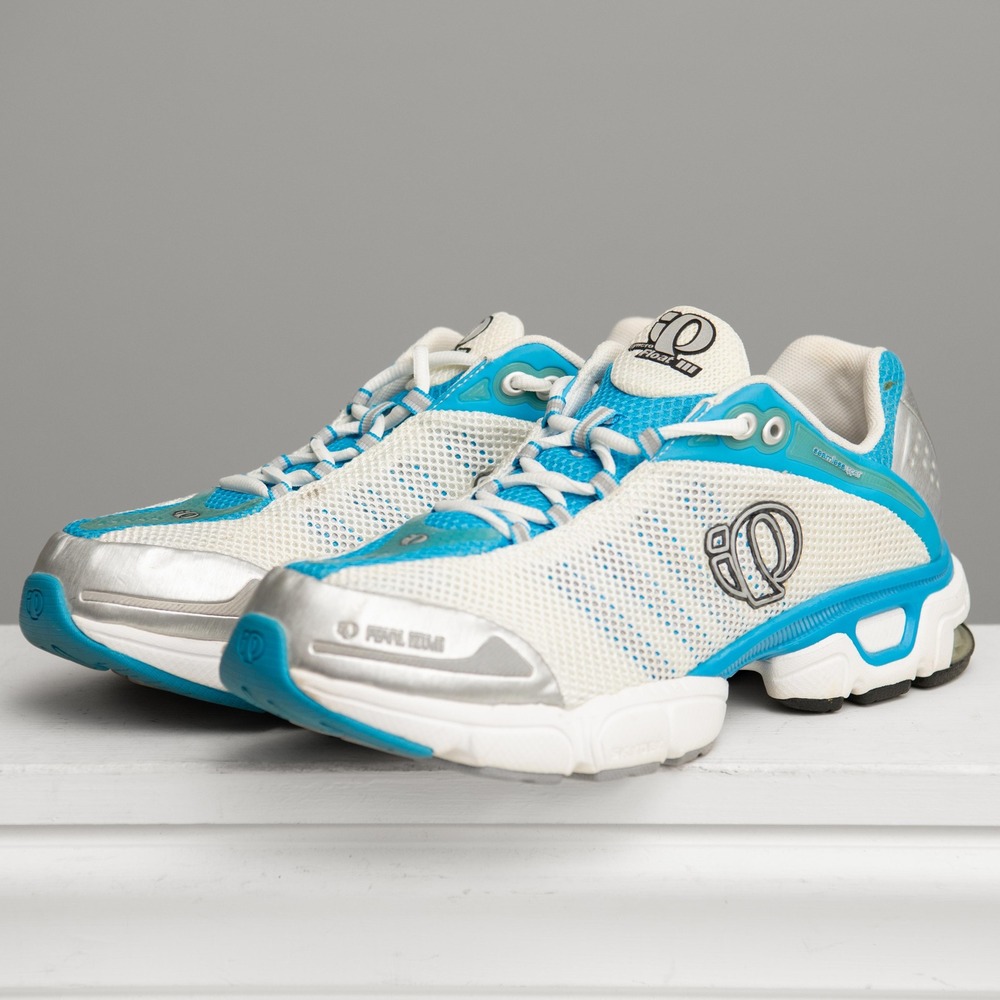Pearl Izumi Syncro W9.5 Running Shoes Cyber Futuristic Athleisure Sport Sneakers
